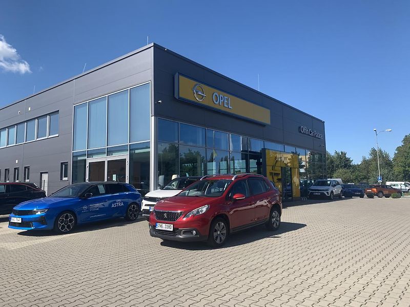 Peugeot 2008 (2017) ACTIVE 1.2i 81kW Automat Čr - fotografie inzerátu
