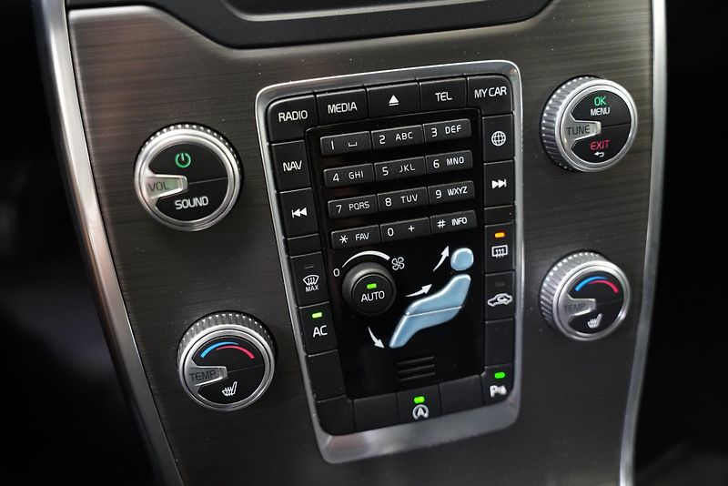Volvo V70 - fotka 8 z 13