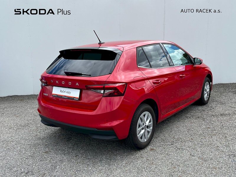 Škoda Fabia (2025) 1.0 TSI 85kW Top Selection DSG - fotka 2 z 27