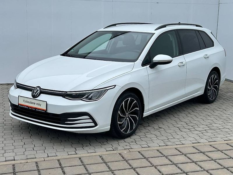 Volkswagen Golf Life 6G 1,0TSi - fotka 1 z 24