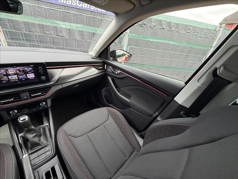 Škoda Scala 1.0 TSI Ambition - fotka 11 z 22