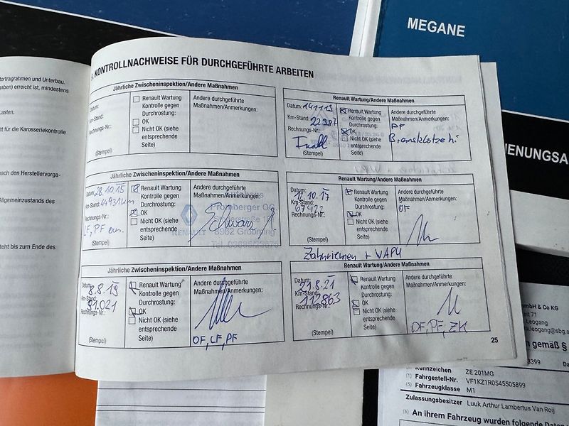 Renault Mégane (2011) 1.6 16V - fotka 25 z 29