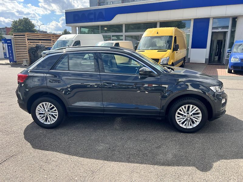 Volkswagen T-Roc 1.0 - fotka 5 z 22