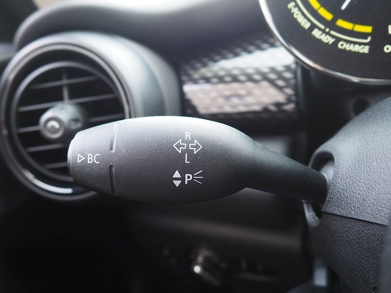 Mini Cooper (2020) SE Electric 33 kWh - fotka 21 z 30