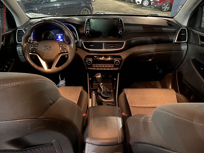 Hyundai Tucson (2018) 1.6CRDi, ČR, Navi, AC, kamera - fotka 8 z 19