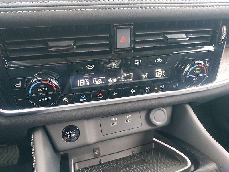 Nissan X-Trail E-POWER e-4ORCE TEKNA SKLADEM - fotka 25 z 31
