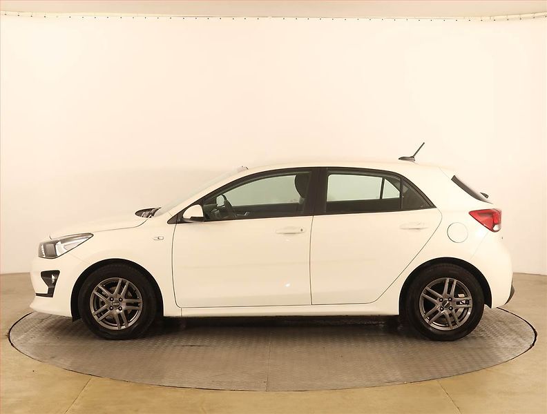 Kia Rio (2021) 1.2 DPI, Serv.kniha - fotka 3 z 16