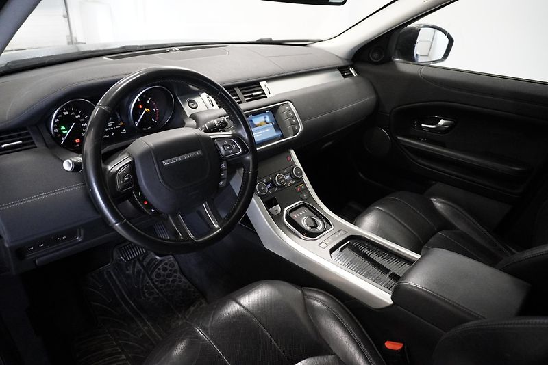 Land Rover Range Rover Evoque 2.0SE DYNAMIC 4WD AUTOMAT - fotka 17 z 30