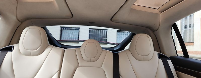 Tesla Model X (2018) 5 MÍST-AWD-KOLA-20-SOH-87,3 - fotka 38 z 58