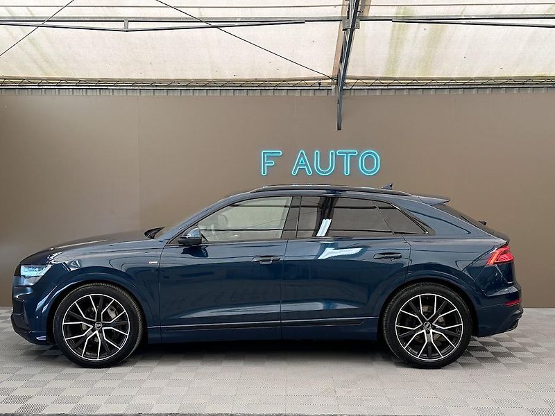 Audi Q8 (2021) S-Line 55 TFSI Quattro 250 kW  - fotka 5 z 33