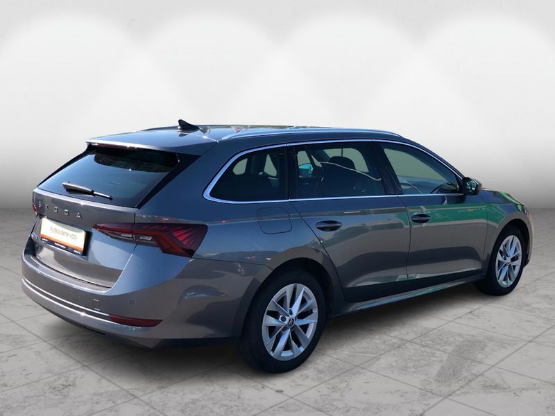Škoda Octavia IV Combi Style Plus 2,0TDI /11 - fotka 2 z 30
