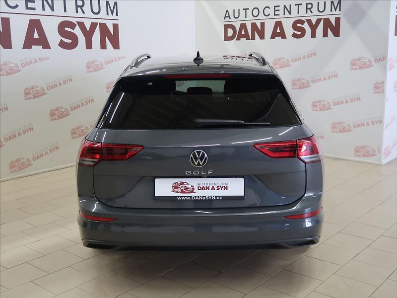 Volkswagen Golf 2,0 TDI Life 1.majitel - fotka 5 z 35