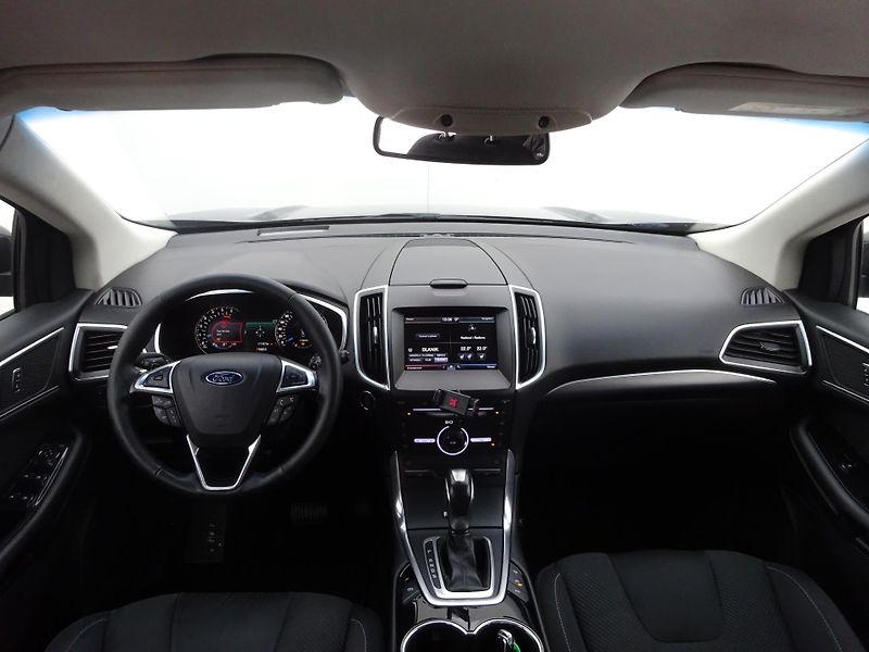 Ford Edge 2.0 TDCi 154kW AT AWD Titanium - fotka 5 z 23
