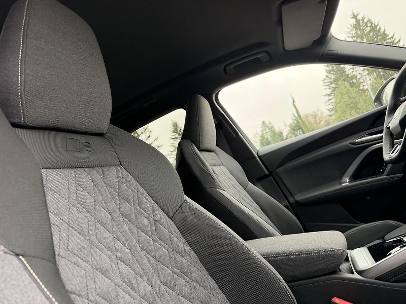 Audi Q5 (2026) TDI 150kW 4X4 S-LINE R20 3D!!! - fotka 32 z 54