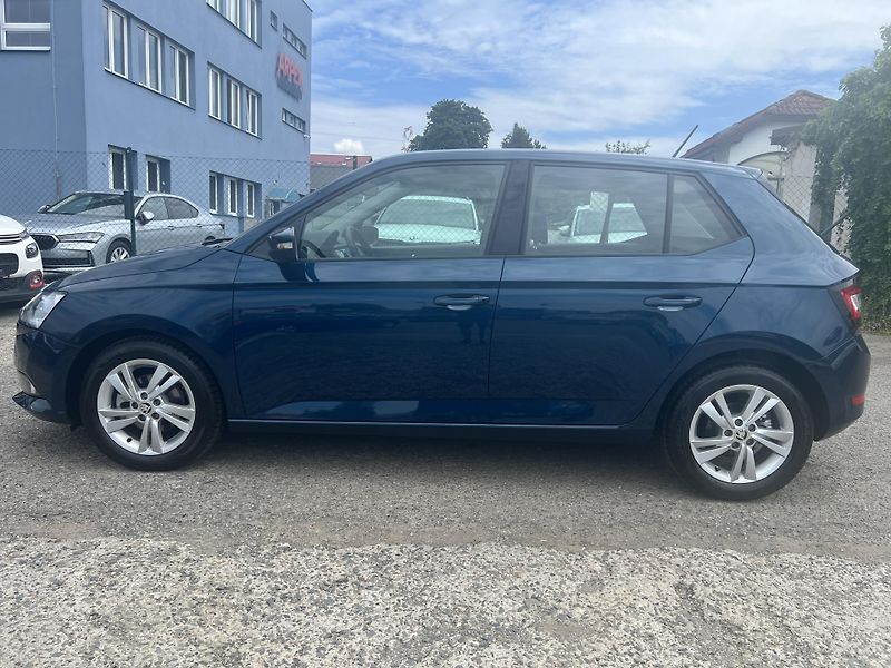 Škoda Fabia 1.0TSi 70kw KAMERA TEMPOMAT - fotka 4 z 43