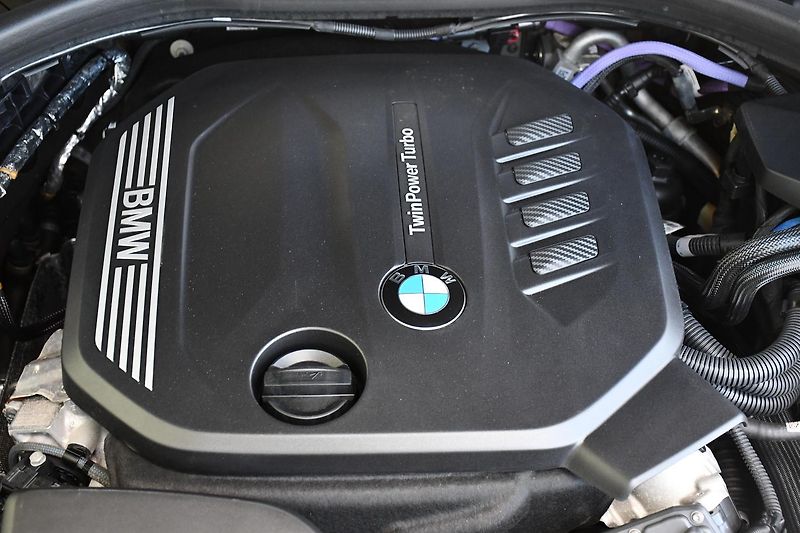 BMW Řada 4 420d xDrive M-SPORT ČR 1.MAJ - fotka 42 z 43