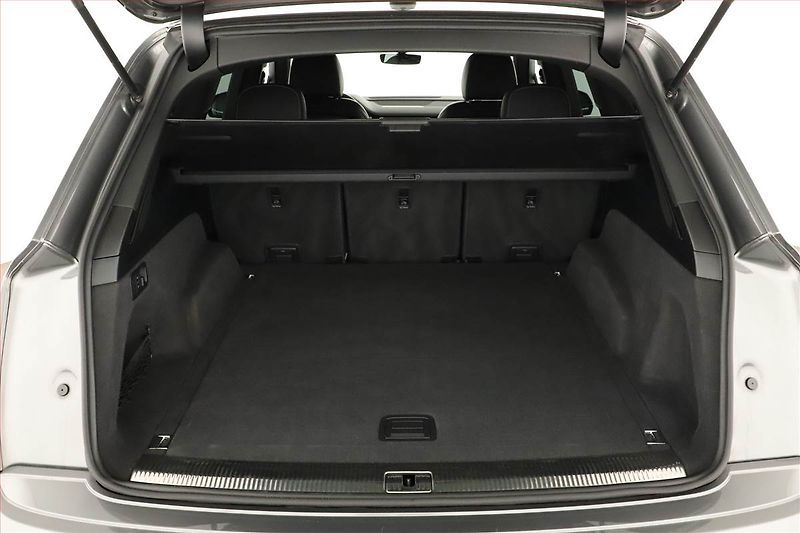 Audi Q7 (2017) S-Line 3.0 TDI - fotka 19 z 20
