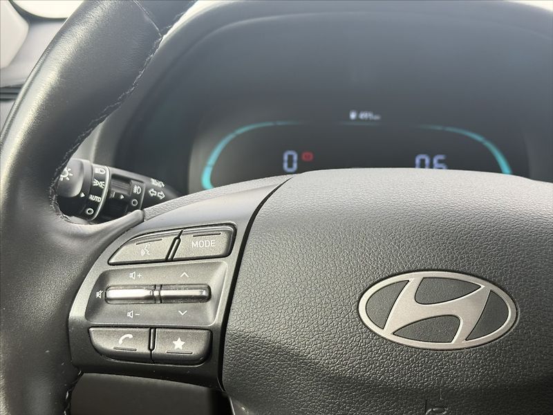 Hyundai i30 1,5 CVVT 71kW Family - fotka 11 z 24