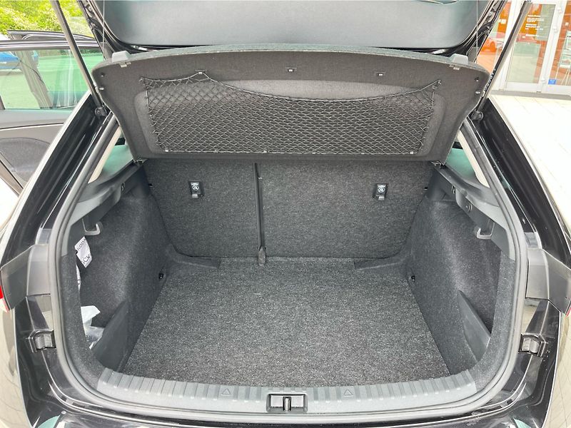 Škoda Scala 1.0 TSi 85 kW TOP SELECTION - fotka 27 z 28
