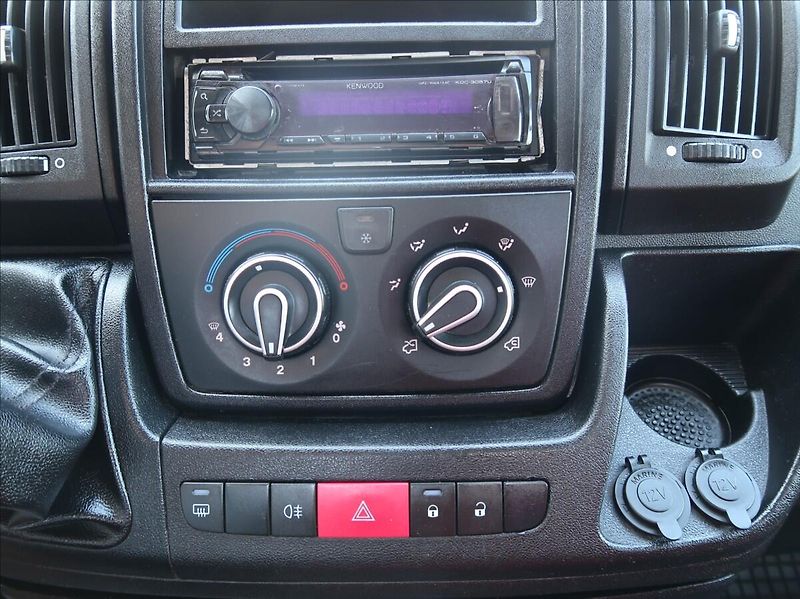 Fiat Ducato 2,3 MTJ,109kW,NovéČR,Valník,DP - fotka 14 z 17
