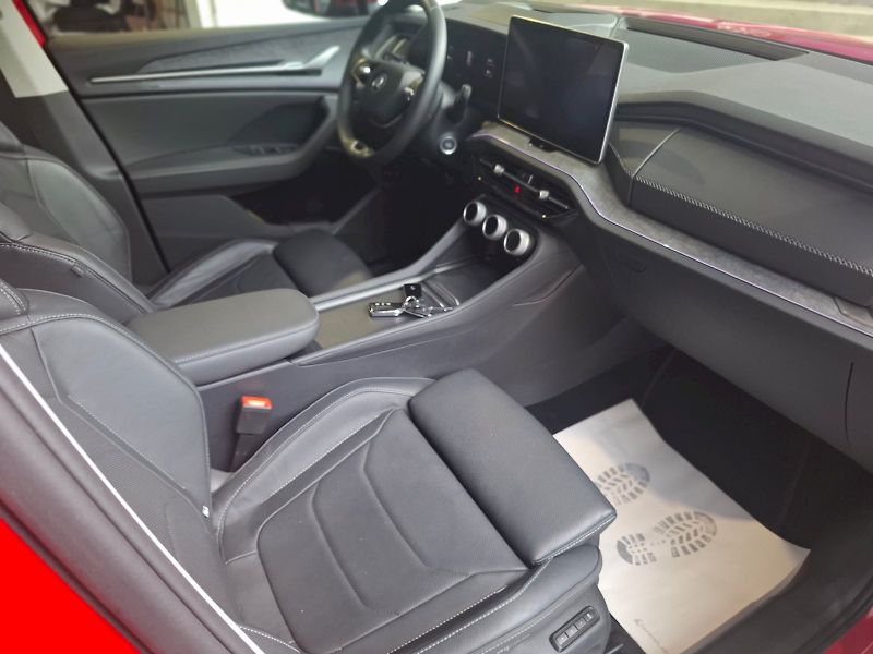 Škoda Kodiaq (2024) SELECTION 4X4 TD 142/2.0 A7A - fotka 52 z 52