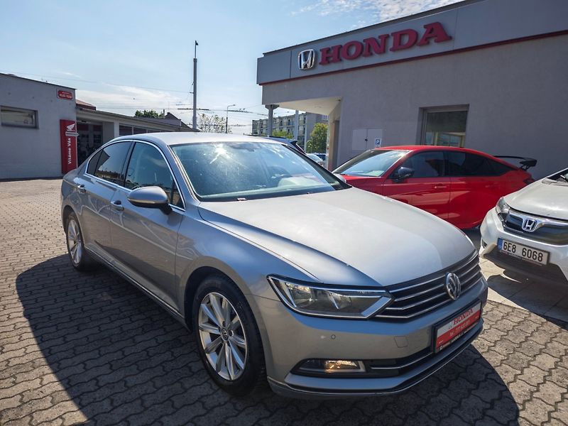 Volkswagen Passat (2017) 2.0 TDi Highline ACC Manuál - fotka 1 z 36