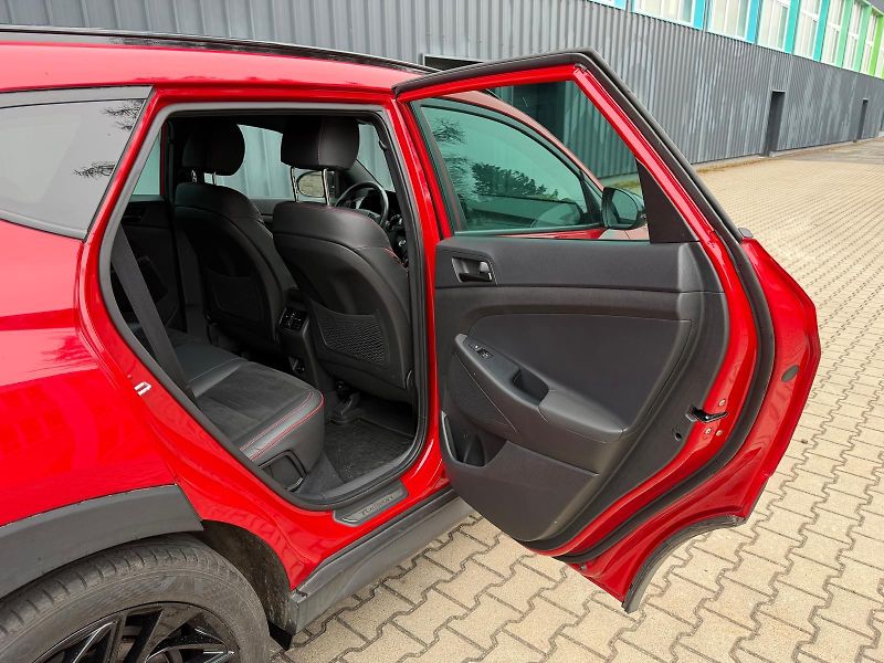 Hyundai Tucson 2,0 CRDi 4WD /N-line/1.maj./ČR - fotka 18 z 37