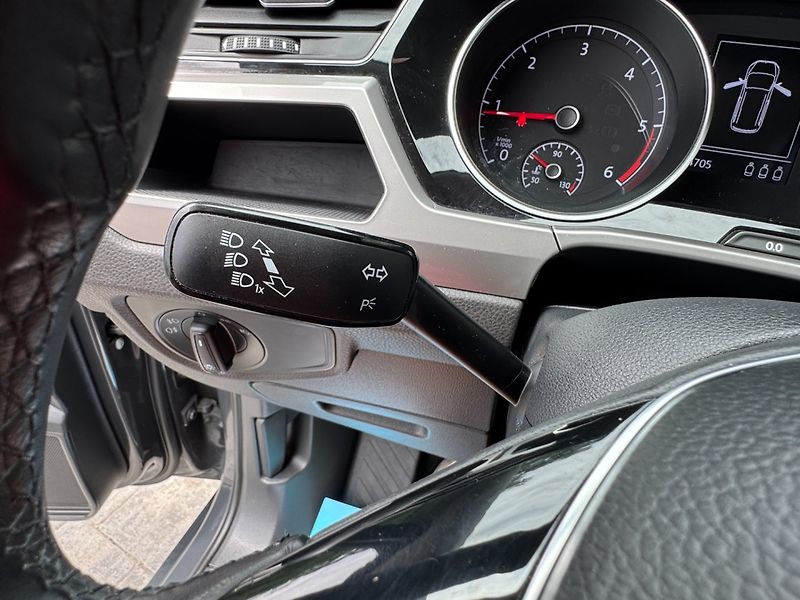 Volkswagen Touran (2018) 1.6 TDi - fotka 24 z 31
