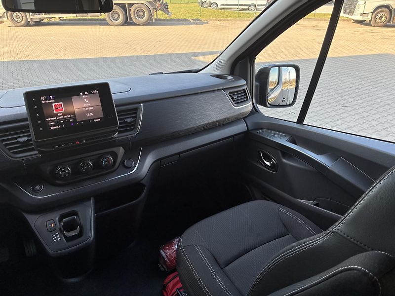 Renault Trafic (2025) COMBI L2H1 170k AT9 RED 8 MÍST - fotka 26 z 30