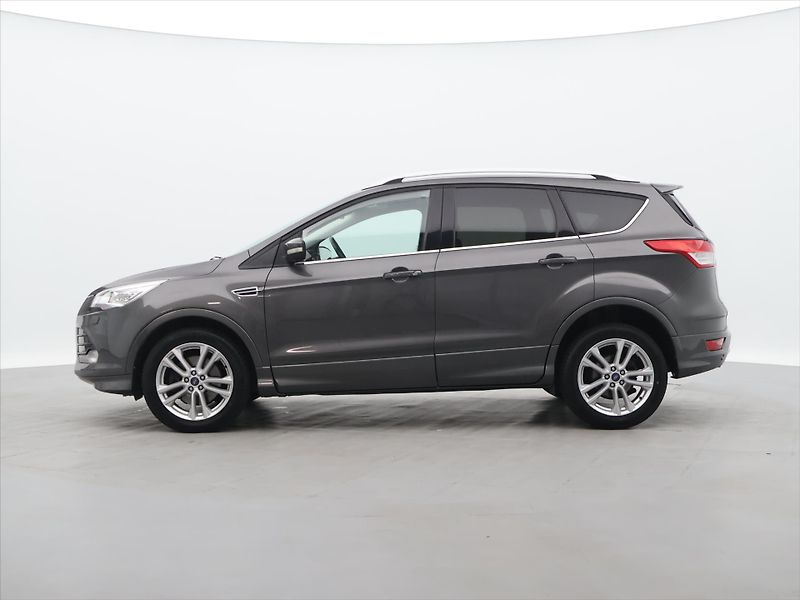 Ford Kuga 2,0 TDCi 132kW 4x4 Titanium - fotka 4 z 35
