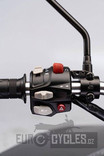 Benda (2026) Redstone 550 DL Premium EPS T3 - fotka 11 z 20