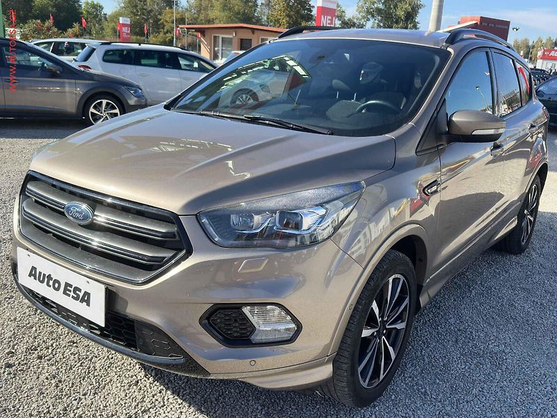 Ford Kuga (2019) 1.5EB, AC, park.čidla - fotka 3 z 22
