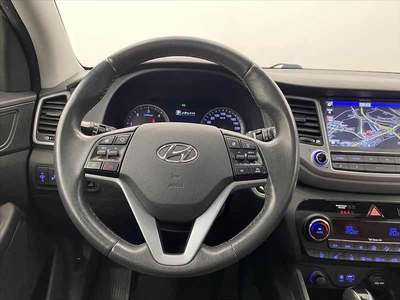 Hyundai Tucson 2,0 CRDi 136kW 4x4 Premium - fotka 10 z 25