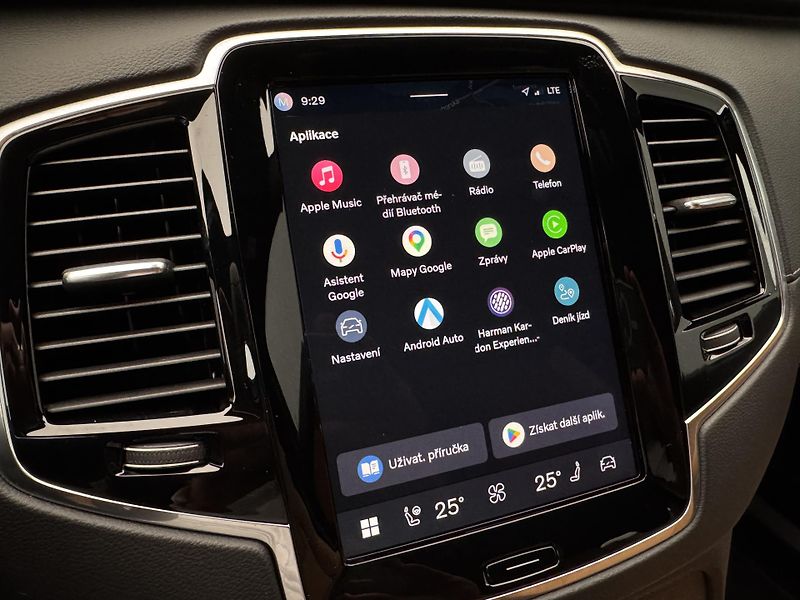 Volvo XC90 T8 AWD RECHARGE DARK PLUS CZ  - fotka 36 z 51