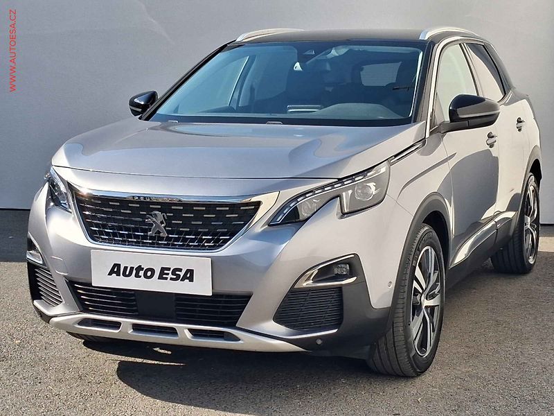 Peugeot 3008 (2019) 1.2 PT, Allure, LED, navi - fotka 3 z 18
