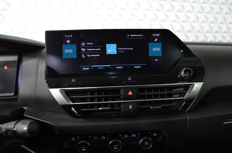 Citroën C4 (2022) 1.5BHDi 130 Feel Pack AT - fotka 13 z 16