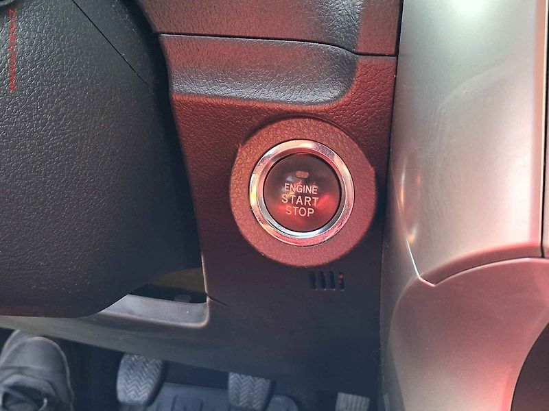 Toyota Verso (2011) 2.0, 2.maj,ČR, Navi - fotka 14 z 20