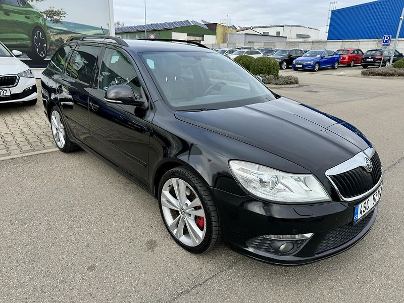 Škoda Octavia (2011) RS 2.0 TDI 125 kW - fotka 1 z 18