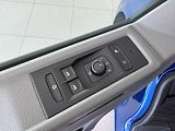 Volkswagen Caravelle 2,0TDI DSG*LONG*REZERVACE! - náhled 28