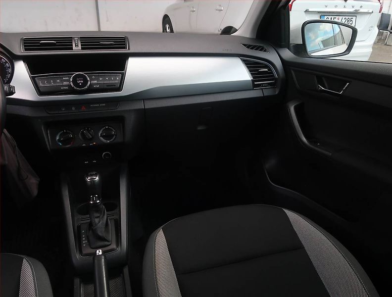 Škoda Fabia (2015) 1.2 TSI, Automat - fotka 8 z 15