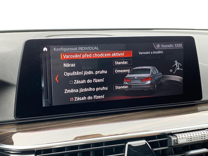 BMW Řada 5 (2018) - fotka 28 z 41
