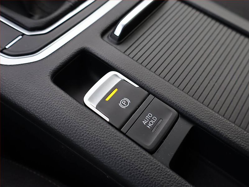 Volkswagen Passat (2015) Comfortline 2.0 TDI, Navi - fotka 16 z 17