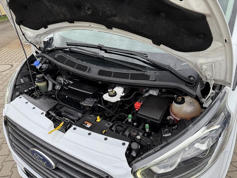 Ford Tourneo Custom (2018) SPORT - 2,0TDCi - 125kw - fotka 65 z 69
