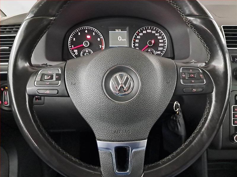 Volkswagen Touran (2013) 1.4 TSI, 7 míst, Tempomat - fotka 19 z 22