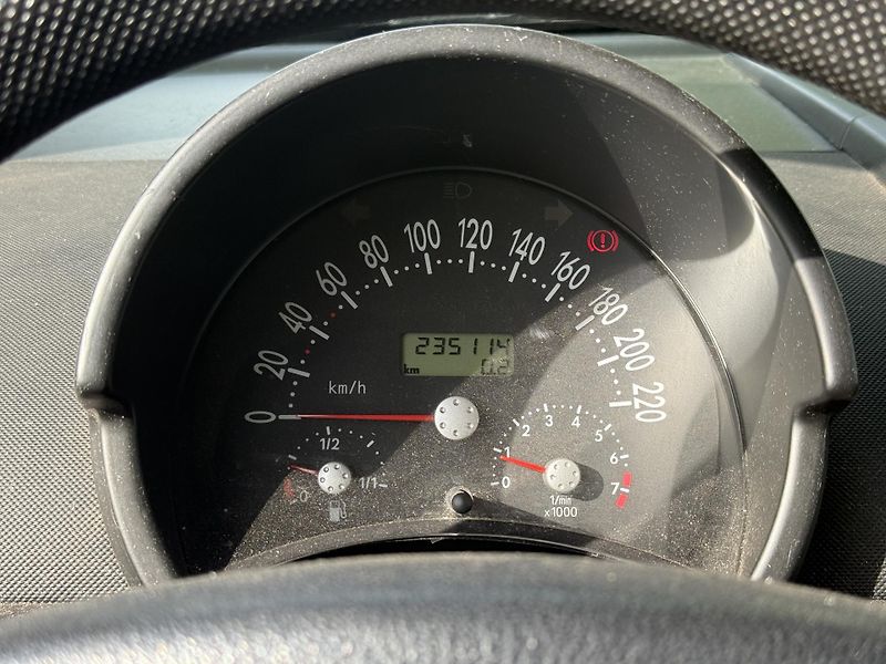 Volkswagen New Beetle (1999) 2.0i 85kw - nová spojka - fotka 14 z 16