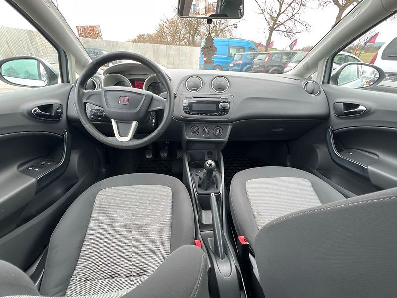 Seat Ibiza 1.4 16V - fotka 6 z 14