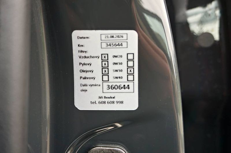 Volkswagen Sharan (2015) CUP 2,0 TDI 130 kW - fotka 35 z 54