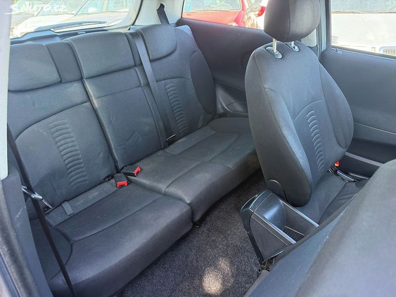 Fiat Stilo (2007) 1.4i, 70kw Původ ČR Nová STK - fotka 11 z 17