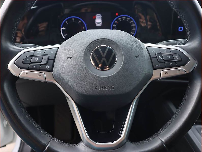 Volkswagen Golf (2021) Life 2.0 TDI, Serv.kniha, Navi - fotka 23 z 23