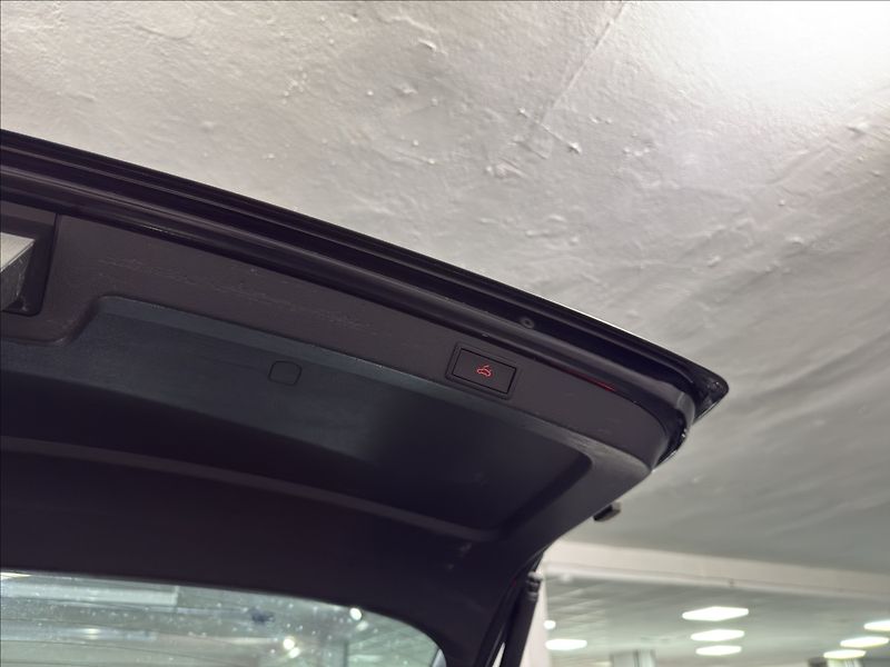 Škoda Octavia 2,0   TDI 110KW FULL LED KAMER - fotka 27 z 31